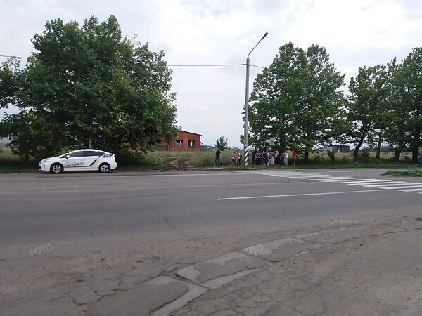 В Николаеве жильцы многоэтажки пытались перекрыть проспект Богоявленский из-за отключения света - Copyright https://news.pn