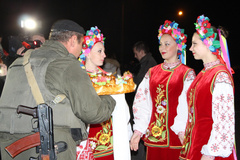 Николаевцы встретили своих героев-морпехов, прибывших из зоны боевых действий ФОТОРЕПОРТАЖ - Copyright https://news.pn