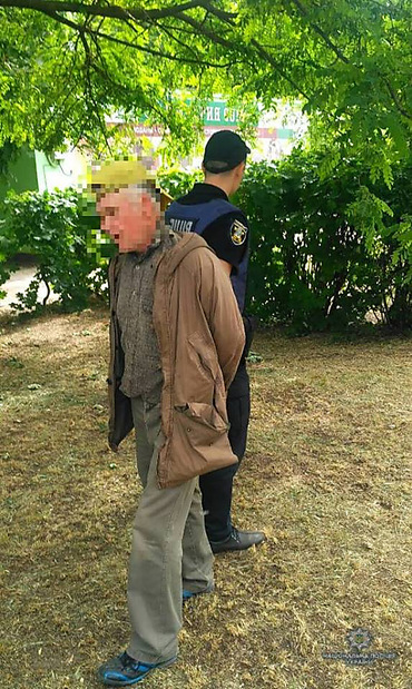 Вышел в магазин за солью: В Корабельном районе Николаева полиция задержала мужчину с тремя гранатами - Copyright https://news.pn