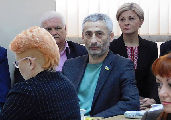 Мэр Южноукраинска сдал коммунальное помещение с евроремонтом за 1 гривну в год местному депутату - Copyright https://news.pn