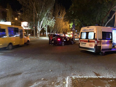 В центре Николаева столкнулись «Kia» и «Opel» – в ДТП пострадала девушка - Copyright https://news.pn