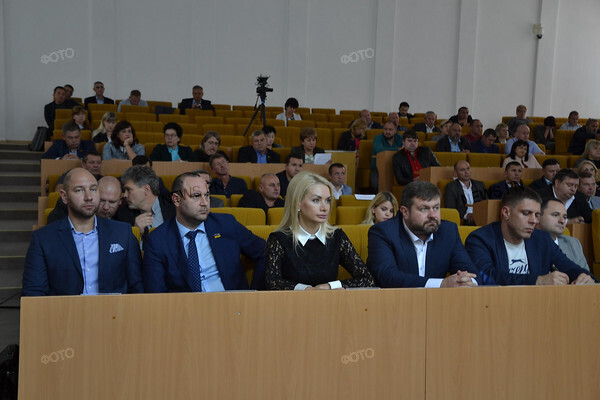 Глава ОГА Стадник хочет, чтоб нардепы от Николаевщины инициировали законопроект о рамке для взвешивания фур на разбитых трассах - Copyright https://news.pn