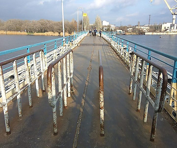 В Николаеве восстановили движение по пешеходному мосту через Ингул - Copyright https://news.pn