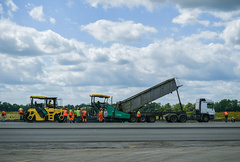 Президент Зеленский в Черкассах представил новых глав ОГА и местной СБУ, проинспектировал ремонт аэропорта и трассы - Copyright https://news.pn