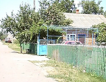 На Николаевщине психически неуравновешенный мужчина избил своего соседа, а потом изнасиловал его жену на улице посреди села - Copyright https://news.pn