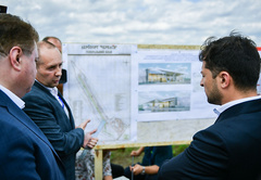 Президент Зеленский в Черкассах представил новых глав ОГА и местной СБУ, проинспектировал ремонт аэропорта и трассы - Copyright https://news.pn