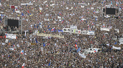 В Чехии на антиправительственный митинг вышло около 250 тысяч человек - Copyright https://news.pn