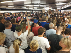 В Чехии на антиправительственный митинг вышло около 250 тысяч человек - Copyright https://news.pn