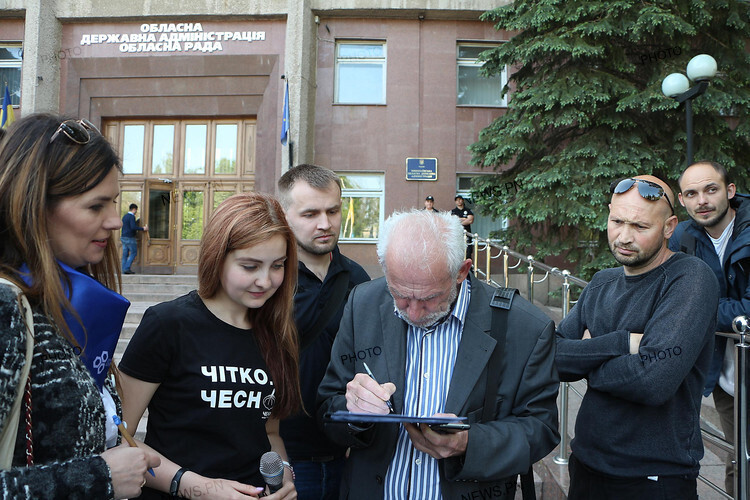 «Нет выборам по закону Януковича!»: В Николаеве политсилы вышли на акцию с требованием изменить избирательное законодательство - Copyright https://news.pn