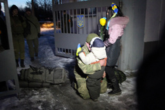 В Николаев из зоны АТО вернулись бойцы 79-й бригады, среди которых - защитники аэропорта Донецка - Copyright https://news.pn