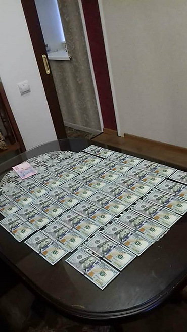 В Запорожской области глава райсовета во время задержания пытался уничтожить взятку и протаранил полицейский автомобиль - Copyright https://news.pn