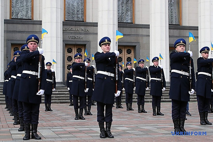 Почетный караул на мамаевом кургане фото