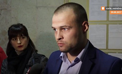 На заседание Печерского районного суда, который рассматривает дело о преступлениях против Майдана, прибыл замглавы Национальной полиции Александр Фацевич.