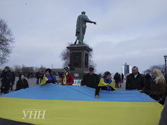 В крупных городах Украины проходят акции в поддержку Надежды Савченко - Николаев в их числе - Copyright https://news.pn