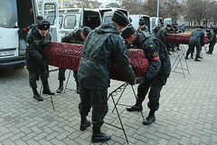 Сегодня, 6 февраля, в городе Днепропетровск попрощались с 11 погибшими бойцами АТО. 10 из них считают неизвестными солдатами.