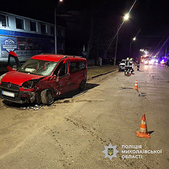 У Вознесенську зіштовхнулись три автівки – дві автівки перекинулись, один із водіїв загинув - Copyright https://news.pn