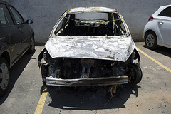 В пятницу, 30 декабря, в Рио-де-Жанейро полиция обнаружила в сгоревшей машине тело пропавшего накануне посла Греции  полиция обвиняет его жену