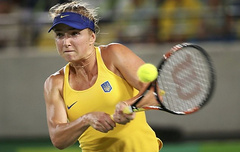Украинская теннисистка Элина Свитолина победила первую ракетку мира Серену Уильямс в женском турнире Олимпиады-2016 в Рио-де-Жанейро.