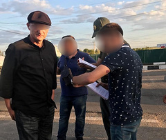 Полиция 16 августа выдворила из Николаевской области 43-летнего ранее судимого гражданина Грузии по прозвищу «Леван», который специально сменил фамилию, чтобы вернуться в регион.