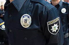В четверг, 17 ноября сотрудники Первомайской местной прокуратурой и Южноукраинского отделения полиции задержали жителя города Кривой Рог, который долгое время осуществлял незаконный сбыт наркотических средств на территории города Южноукраинска.