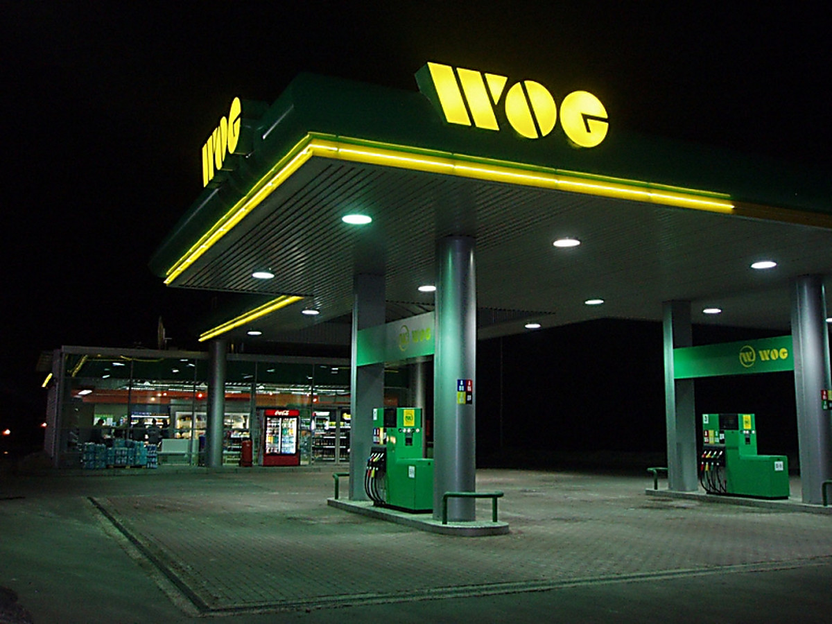 gas station gas station