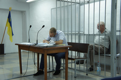 Центральный районный суд Николаева продлил срок содержания под стражей депутату Снигиревского райсовета, которого подозревают в организации пыток жителей села Кобзарцы.