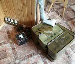 У отставного прапорщика с Ивано-Франковской области дома обнаружили огромный арсенал оружия.