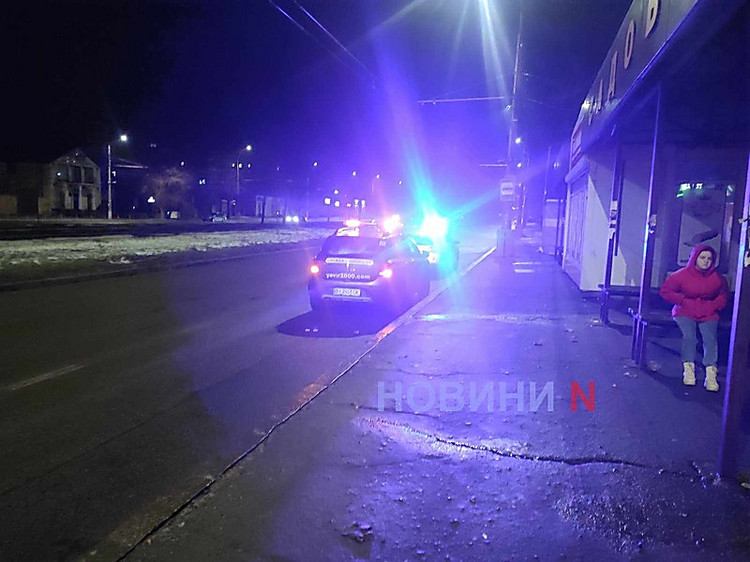 В центре Николаева продавщица и владелец магазина не смогли поделить ...