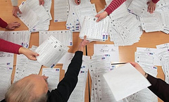 В Верховной Раде зарегистрирован законопроект №2831-2 о местных выборах, поданный 18 депутатами, среди которых и представители межфракционного объединения «Николаевщина».