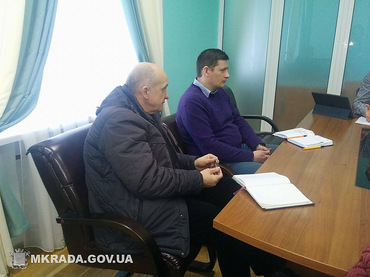 Водитель «маршрутки», ударивший в лицо жительницу Николаева, пока уволен не будет, – директор ЧП «ПиК» - Copyright https://news.pn