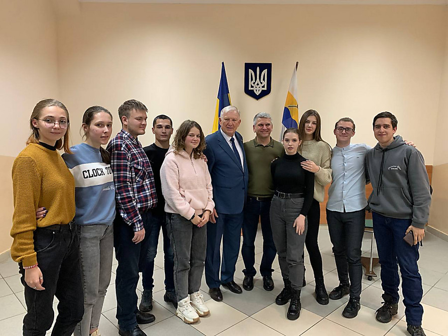 Студенты ЧНУ им. Петра Могилы встретились и пообщались с Президентом ...