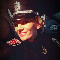 Сотрудница патрульной полиции Одесской области Зоя Мельник заявила о некомпетентности руководства, планах по составлению протоколов и наказания патрульных, которые не согласны с начальством.