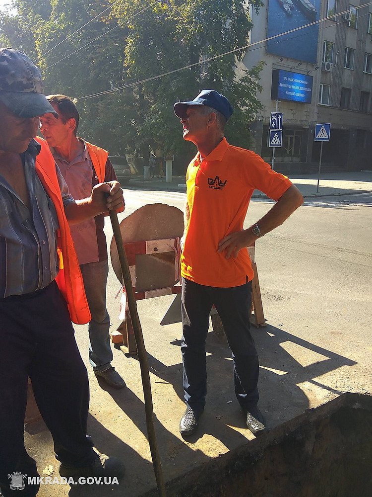 В Николаеве на одном из пешеходных переходов в качестве эксперимента ...