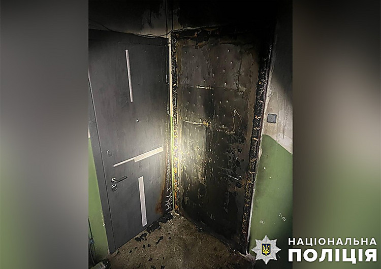 В Киеве мужчина поджег дверь квартиры, чтобы отомстить бывшей