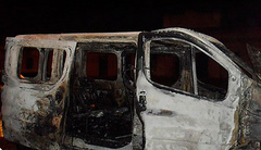 Во вторник ночью, 17 марта, в Беляевском районе Одесской области при невыясненных обстоятельствах сгорели 2 припаркованных микроавтобуса.