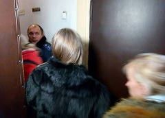 В Саксаганском суде Кривого Рога в четверг, 17 ноября, во время судебного заседания по делу бойца АТО, которому ДТЭК отключил электроэнергию за неуплату, произошла стрельба.