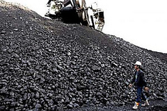 Украина начнет закупки угля у шахт, которые находятся на территориях, захваченных террористами из ДНР и ЛНР.