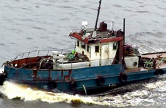 25 декабря, в ночь на вторник в оккупированном РФ Крыму, затонул российский буксир РБТ-18.