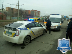 В пятницу, 9 декабря, произошло ДТП возле авторынка на 6-ой Слободской с участием двух легковых автомобилей «BMW X5» и «Таврия».