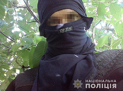 В Новой Одессе суд поместил под стражу 35-летнего местного жителя, который подозревается в ограблении.