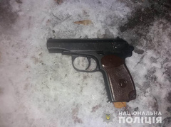 В ночь с 18 на 19 ноября в селе Стадница Тетиевского района Киевской области владельцы магазина застрелили вора.
