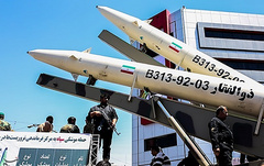 Иран и Россия в ближайшие месяцы усилят сотрудничество в военной сфере. Вероятно, Россия просит предоставить сотни баллистических ракет.