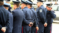 По состоянию на 23 мая есть решение Донецкого окружного административного суда о возобновлении в органах внутренних дел 29 сотрудников МВД, уволенных по отрицательным мотивам