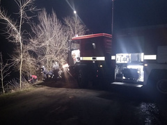 В селе Вишневое Пятихатского района Днепропетровской области в воскресенье, 12 января, съехал в пруд автомобиль с четырьмя людьми. Они погибли.