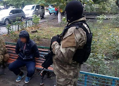 Полиция задержала преступную группировку из 8 человек, которые совершали разбойные нападения в Киеве и области.