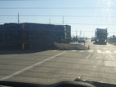 13 марта на автодороге М-14 «Одесса - Мелитополь - Новоазовск» перевернулся прицеп с семечкой, что ограничило проезд автотранспорта.
