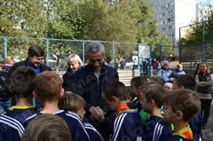 В Южноукраинске набирает обороов новый социальный проект «Тренер нашего двора», призванный забрать молодежь «с улицы»