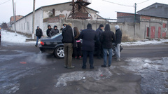 В четверг, 2 февраля, в Николаеве на улице Казарского оперативные сотрудники управления СБУ в Николаевской области провели спецоперацию по задержанию мужчины, подозреваемого в вымогательстве