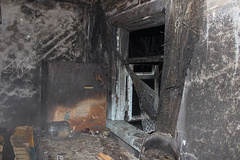 В городе Олевск Житомирской области в ночь на 7 марта неизвестные сожгли дом журналиста, депутата облсовета от ВО «Батьківщина» Александра Николайчука, борца с «янтарной мафией».
