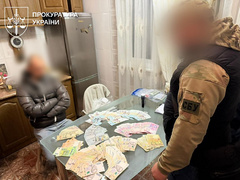 На Івано-Франківщині викрили нарколабораторію за участю неповнолітнього: вилучили 165 кілограмів амфетаміну та ₴1,5 мільйонів - Copyright https://news.pn